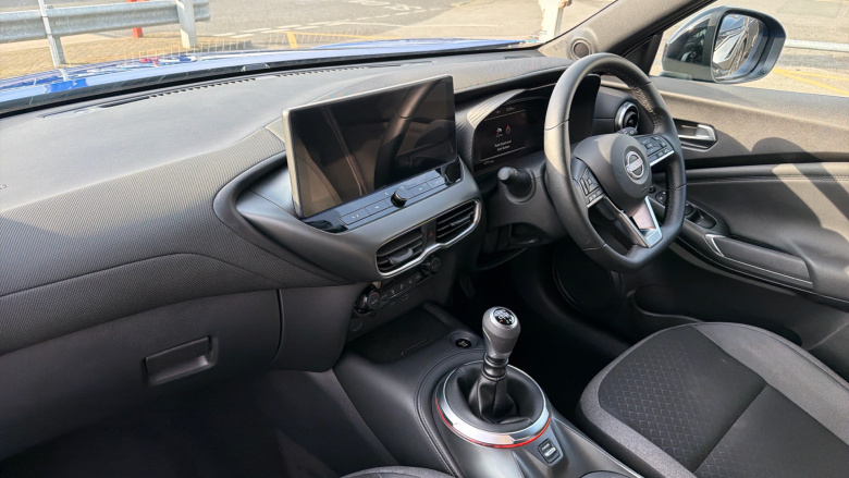 Nissan Juke 1.0 DiG-T N-Connecta 5dr Petrol Hatchback